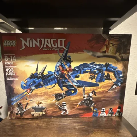 LEGO NINJAGO Stormbringer 70652 Hunted Set 493 pcs Box Brick Separator