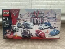 LEGO 8487 Cars: Flo's V8 Cafe COMPLETE w/ all 6 Cars and Manual. BOX included 