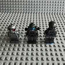LEGO Minifigure Lot - 2 Dark Gray & 1 Silver Plastic Figures 3pc