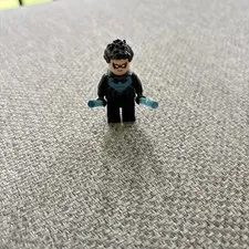 Lego Nightwing Minifigure DC Super Heroes Batman II 30606 sh0294