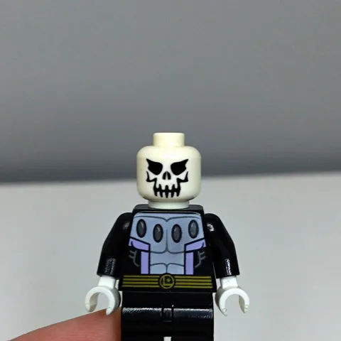 LEGO Skeleton Minifigure Skull Head Black Suit /w Slightly Loose Head
