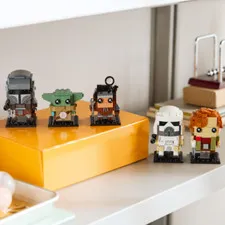 LEGO Star Wars 40856 The Mandalorian & Grogu BrickHeadz Building Set Gift for Ki