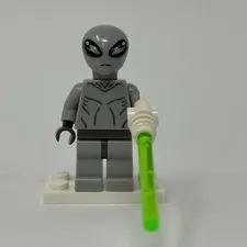 *Damaged Eyes* Lego Classic Alien Minifigure Collectible Series 6 CMF