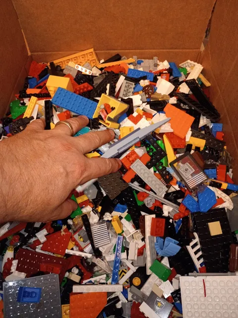 LEGOs LOT! ❤️ 1999 To 2003 WOW!  48 Pounds!!!  L👀K !! 