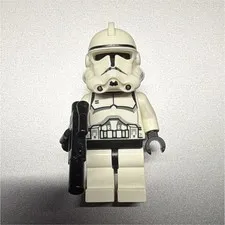 LEGO Star Wars Clone Trooper Minifigure with Black Blaster Accessory