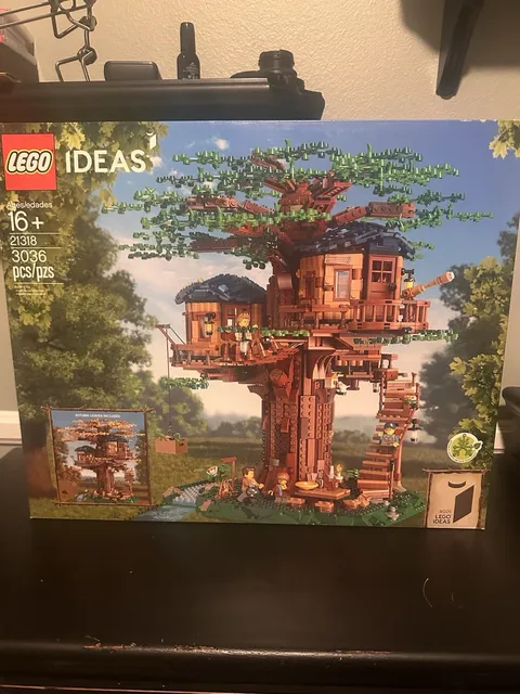 LEGO Ideas Tree House 21318 Sealed New In Box Retired Set