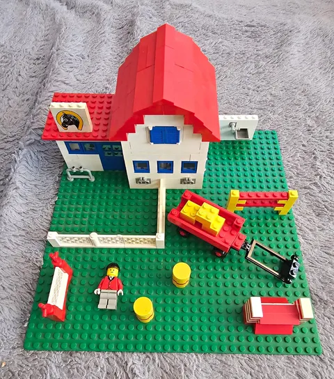 Vintage LEGO Set 6379 Riding Stable/Horse Ranch sold as an incomplete set.