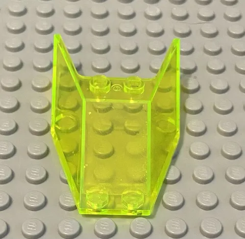 LEGO Trans Neon Green Windscreen For Sets 6582 And 2154