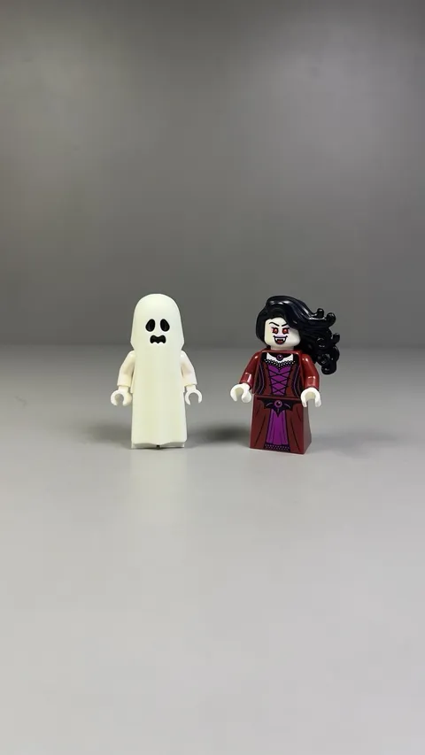 LEGO minifigures Ghost (glow in the dark) & Vampire from Haunted Mansion 31167
