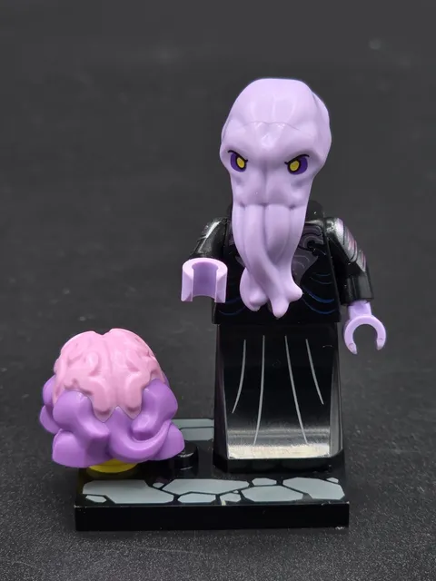 LEGO Mind Flayer - Dungeons & Dragons Minifigure (71047) D&D Brain Purple - New