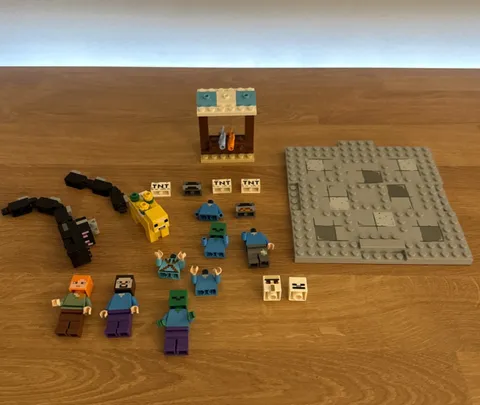 Lego Minecraft Minifigures, Animal Parts & Pieces Mixed Lot HTF Moobloom