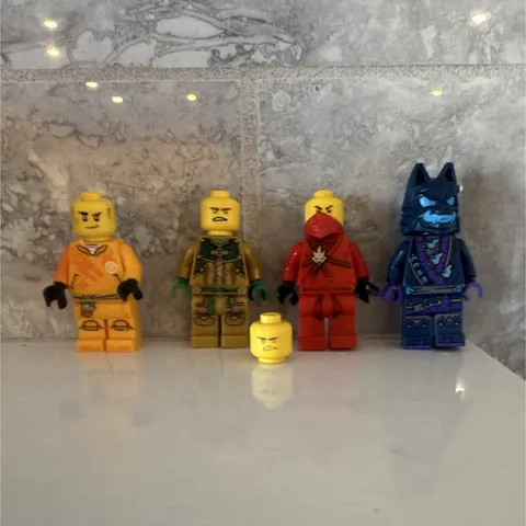 LEGO NINJAGO Ninja Minifigures Lot of 4 Orange Green Red Blue + Extra Head