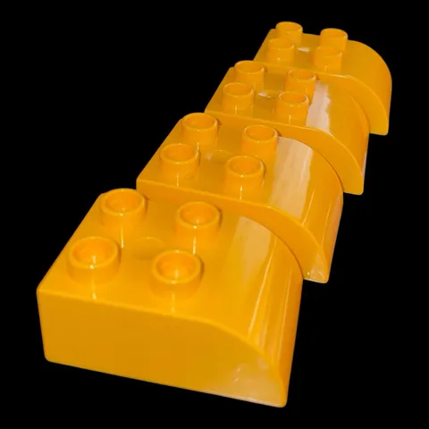 lot of 4 yellow gold Duplo blocks-2X3 sloped front blocks-combined ship (YELL30)