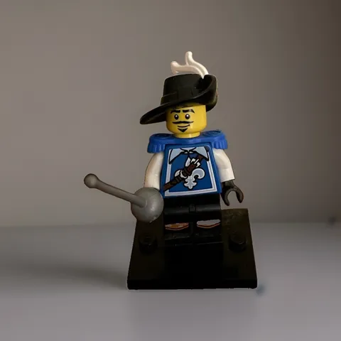 Lego Musketeer CMF 8804 Series 4 Minifigure 2011