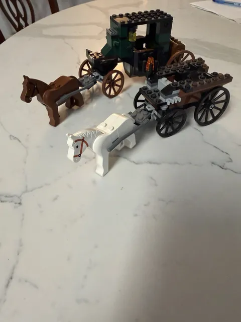 Lego Pirates Of The Caribbean London Escape Two Carriages ￼