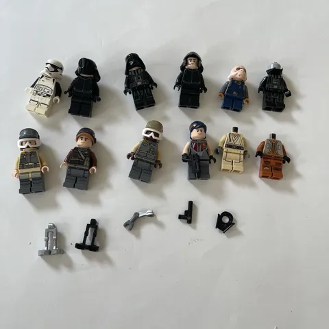 Authentic LEGO Minifigures Lot of 12 Star Wars Erza Sabine Vader Kenobi AS IS