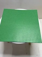 This is a classic green LEGO® baseplate measuring 32x32 studs.