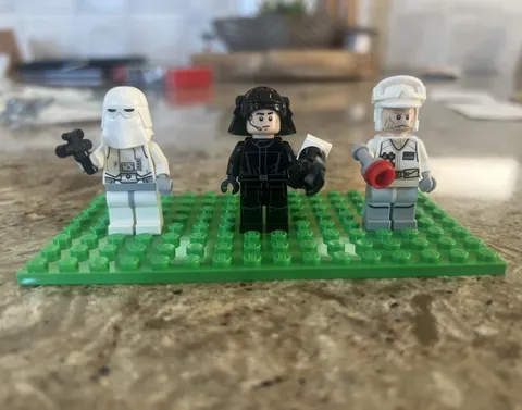 LEGO Star Wars Minifigure Lot: Imperial Snowtrooper, Navy Trooper & Hoth Rebel