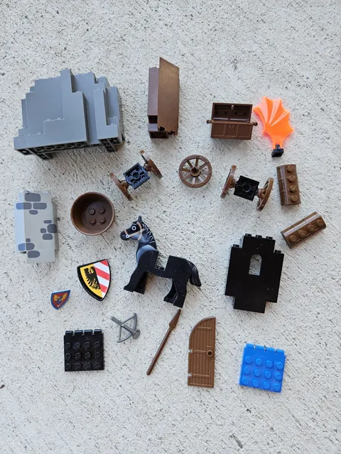 Vintage LEGO Castle Set Pieces Mixed Lot - Black Horse, Chest, Shields + 