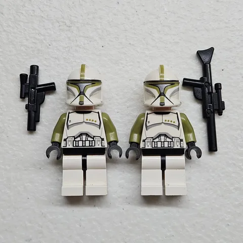 Lego Star Wars EP2 Clone Trooper Phase 1 Armor Green Lot of 2 Set 75000