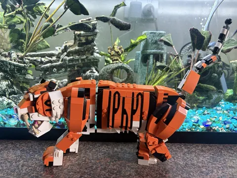 LEGO Creator 3in1 Majestic Tiger 31129 - Tiger, Koi Fish or Red Panda