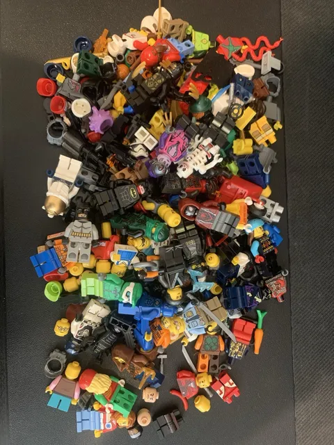 0.75lbs Lego Minifigures & Accessories: Marvel, DCU, Star Wars, Minecraft, etc.