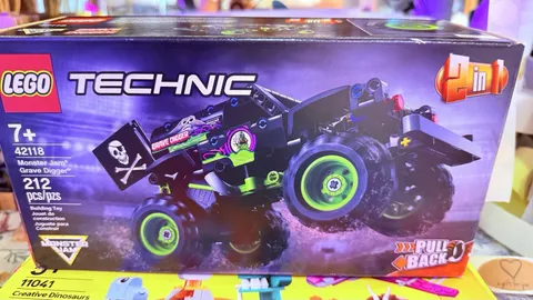 LEGO TECHNIC: Monster Jam Grave Digger (42118)