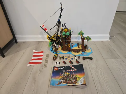 LEGO Ideas 21322 Pirates of Barracuda Bay  Missing Parts Read