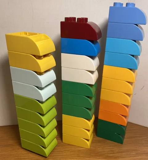 Lego DUPLO - Lot of 21 Curved SLOPE & INVERTED Bricks 2 x 3