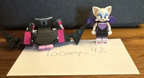 LEGO Sonic Rouge Minifigure From Set 76996