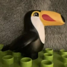 New Lego Duplo Black Toucan Parrot Bird Zoo Forest Jungle House Home Pet Animal