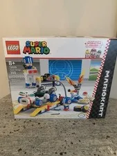 LEGO Super Mario Toad's Garage (72035 Set 390 Pieces Complete)