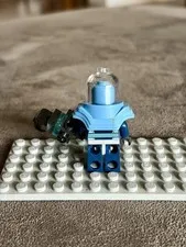 LEGO Super Heroes Batman Mr Freeze Black Minifigure sh0355 10737 - Like New