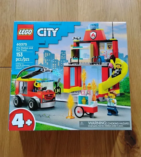 Lego 60375 City: Fire Station and Fire Truck New Sealed Retired