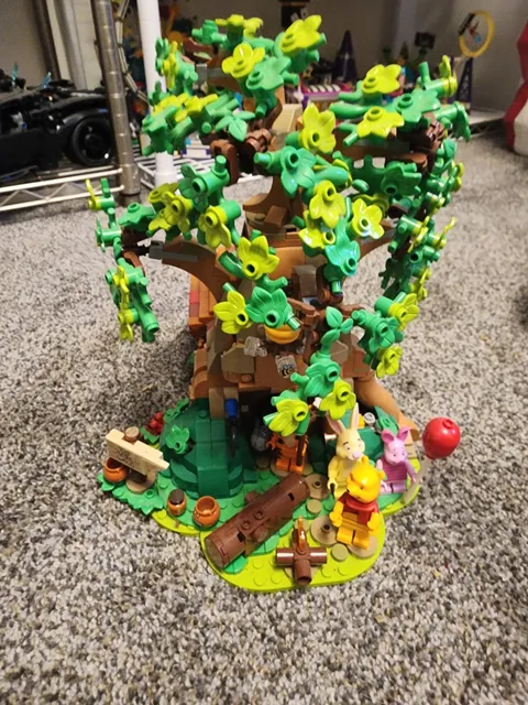 LEGO Ideas: Winnie the Pooh  - Complete Set w/minifigures instructions Box 