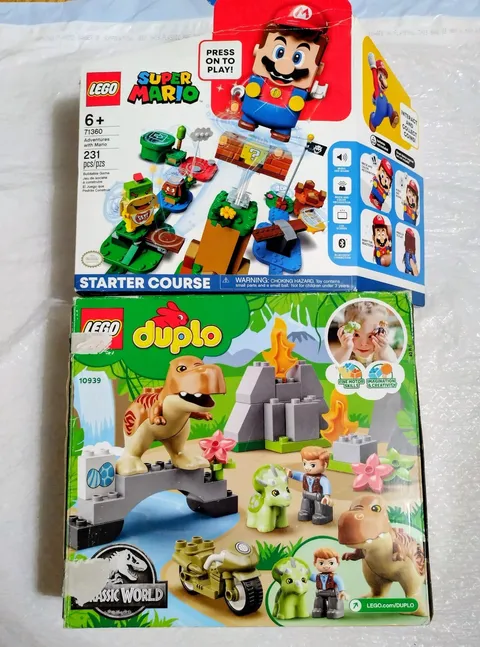 LEGO Super Mario Adventures with Mario Starter 71360, Jurassic World (2 Kits)