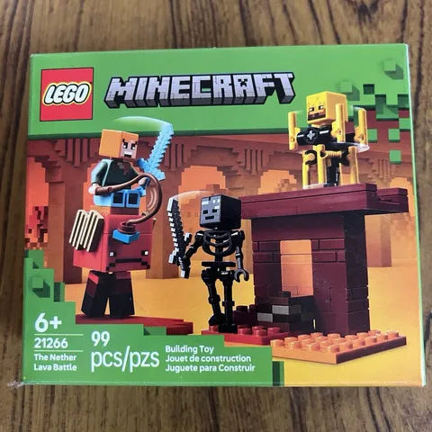 LEGO Minecraft 21266 The Nether Lava Battle Complete Set Boxed 99pc Age 6+