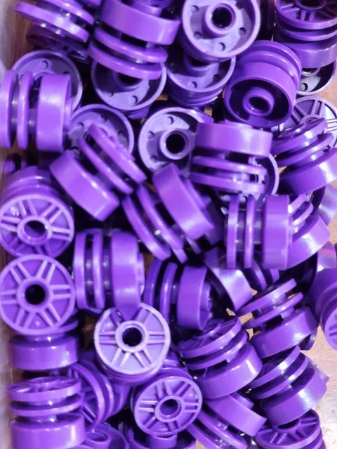 Lego 55981 Dark Purple Qty 276 NEW Wheel 18mm D. x 14mm with Pin Hole, Fake Bolt
