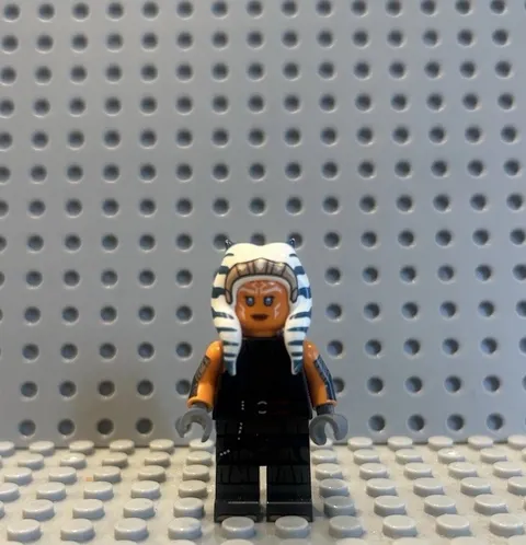 LEGO Star Wars Ahsoka Tano Minifigure sw#1300 - New Condition