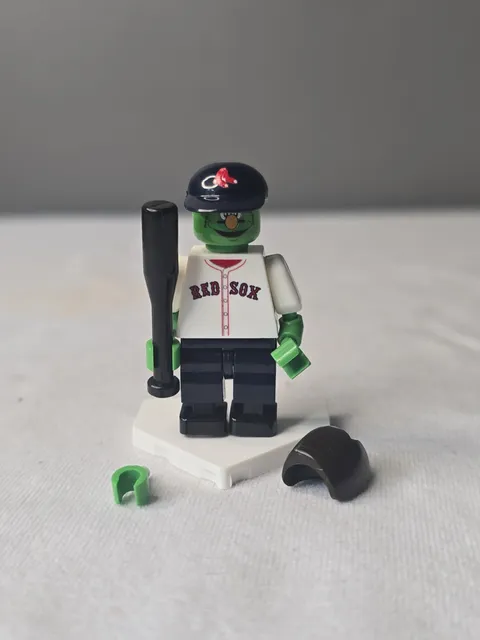 Lego Red Sox Wally the Green Monster Mascot Minifigure 