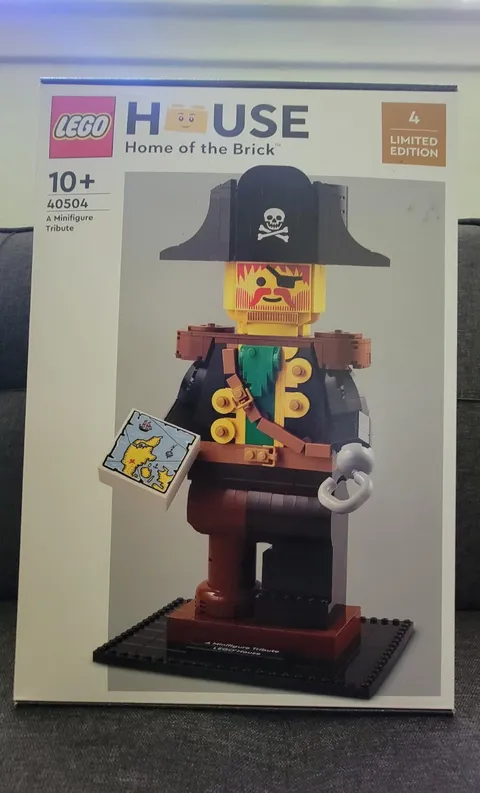 LEGO A Minifigure Tribute 40504 Limited Edition Complete Set 1041pcs 10+