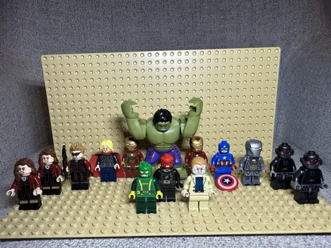 Lego Marvel Super Hero Minifigure Lot (Iron Man, hulk, Avengers, Etc)