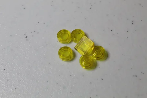 (6) LEGO 1x1 Pieces - Transparent Yellow