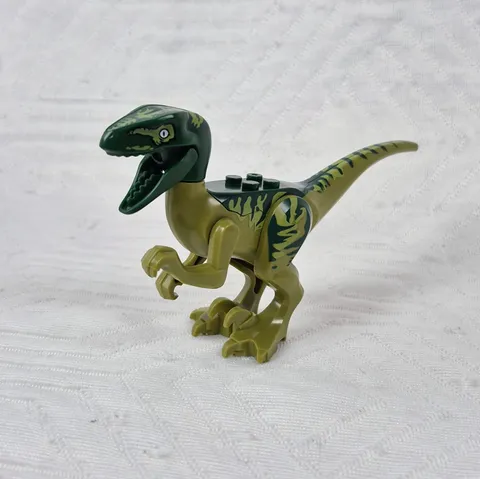 LEGO Jurassic World Velociraptor Printed Figure Green Tan Raptor Escape Charlie