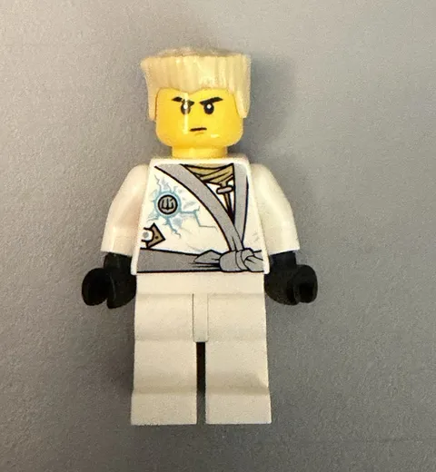 LEGO Ninjago Zane Minifigure White Outfit