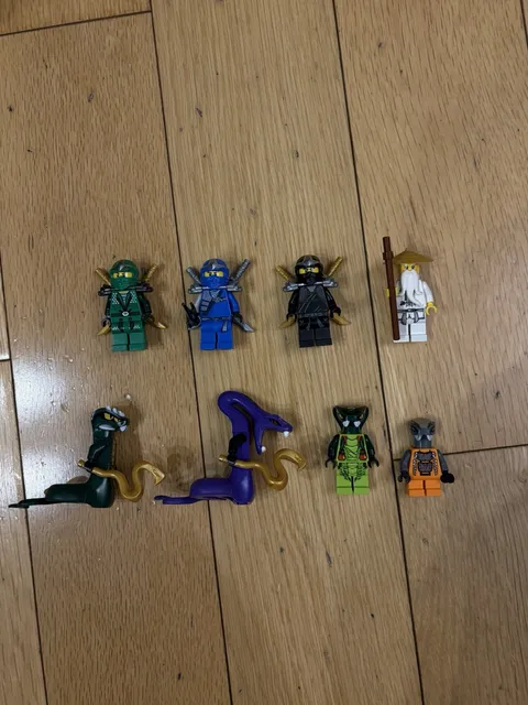 LEGO NINJAGO Rise of Snakes Lot of 7 Minifigs from 9449-1 and 9450-1