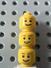 LEGO 3626pb0405 Head Male Reddish Brown Eyebrow Lopsided Grin White Pupil x3
