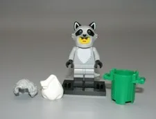 LEGO Series 22 Raccoon Costume fan New taken out of package minifigure animal