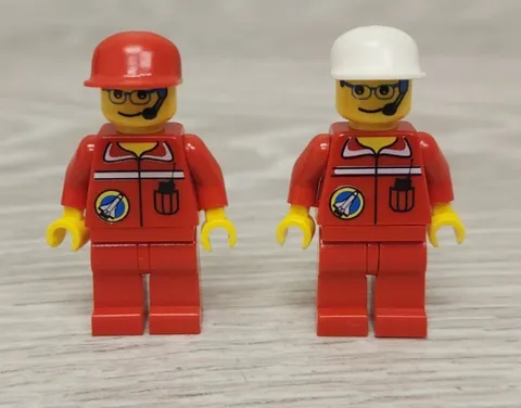 Lego spp007 spp008 Space Port Ground Control Red White Cap Minifigure Lot
