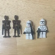 LEGO Star Wars Clone Trooper & Battle Droid Minifigure Lot of 4 w/ Blasters